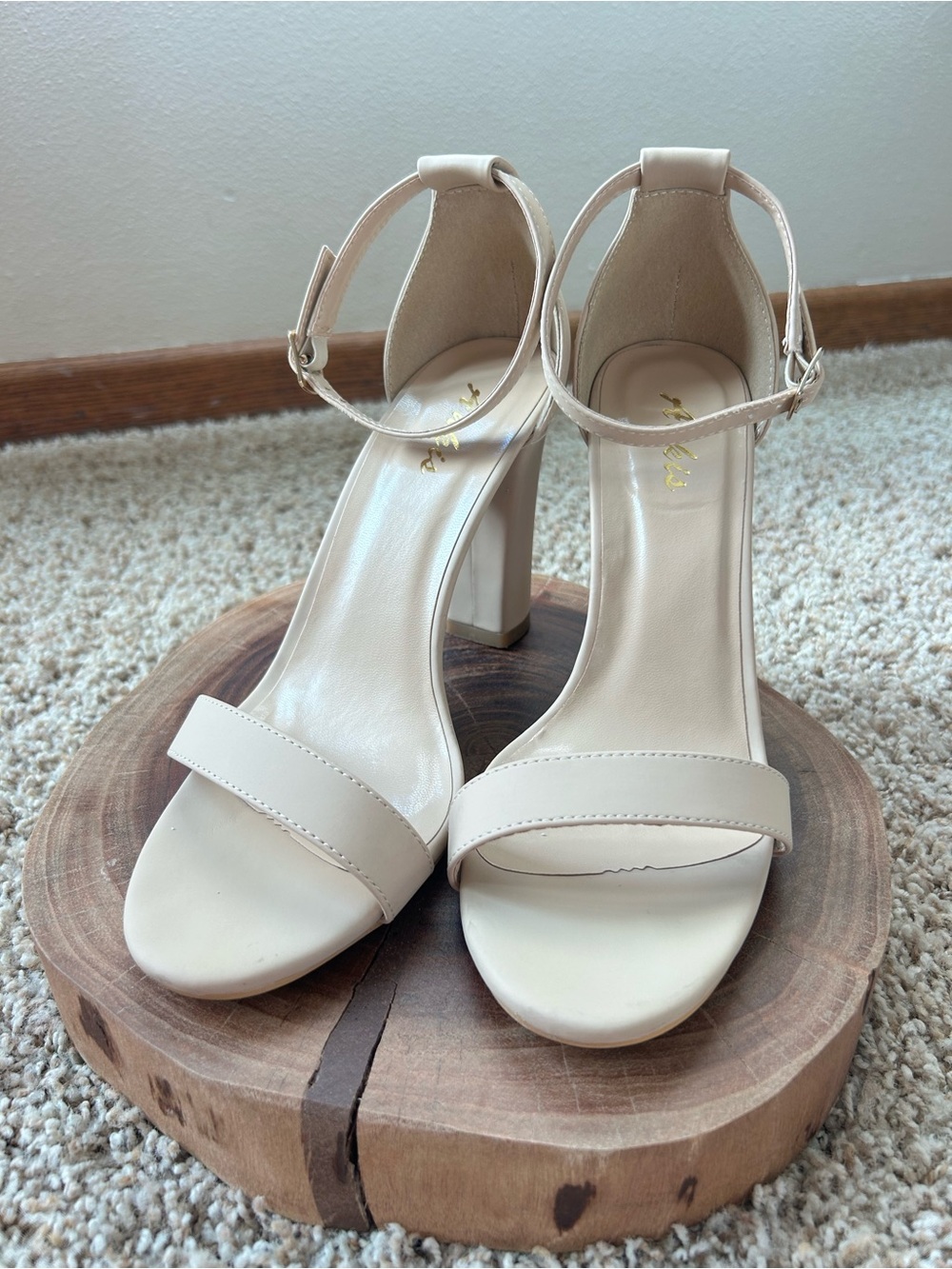 Women’s Nude colored Sandals